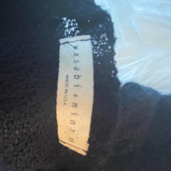 Wasabi + Mint Medium Sheer sweater/shirt - Picture 6 of 6